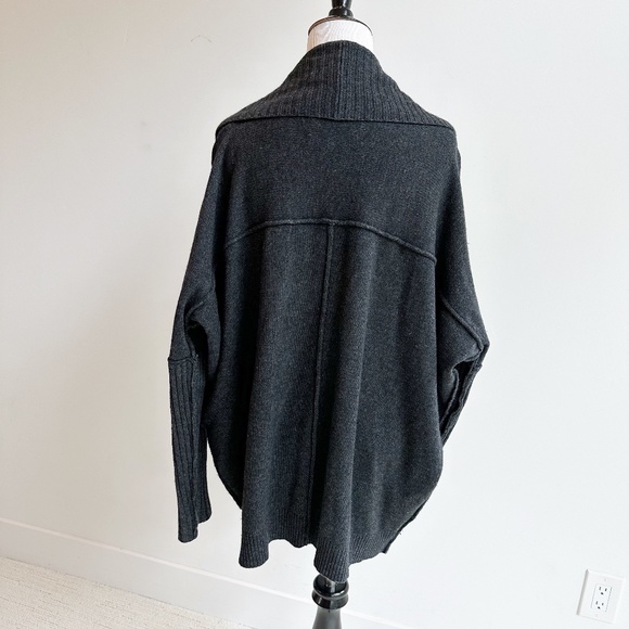 Brochu Walker | Wrap Cardigan Wool Cashmere Blend | Dark Gray | M - Picture 4 of 10